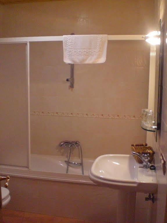 Casa Rosalia Hotel Лобиос Екстериор снимка